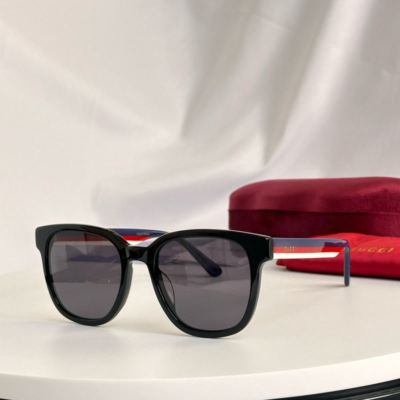 Gucci Sunglasses 281